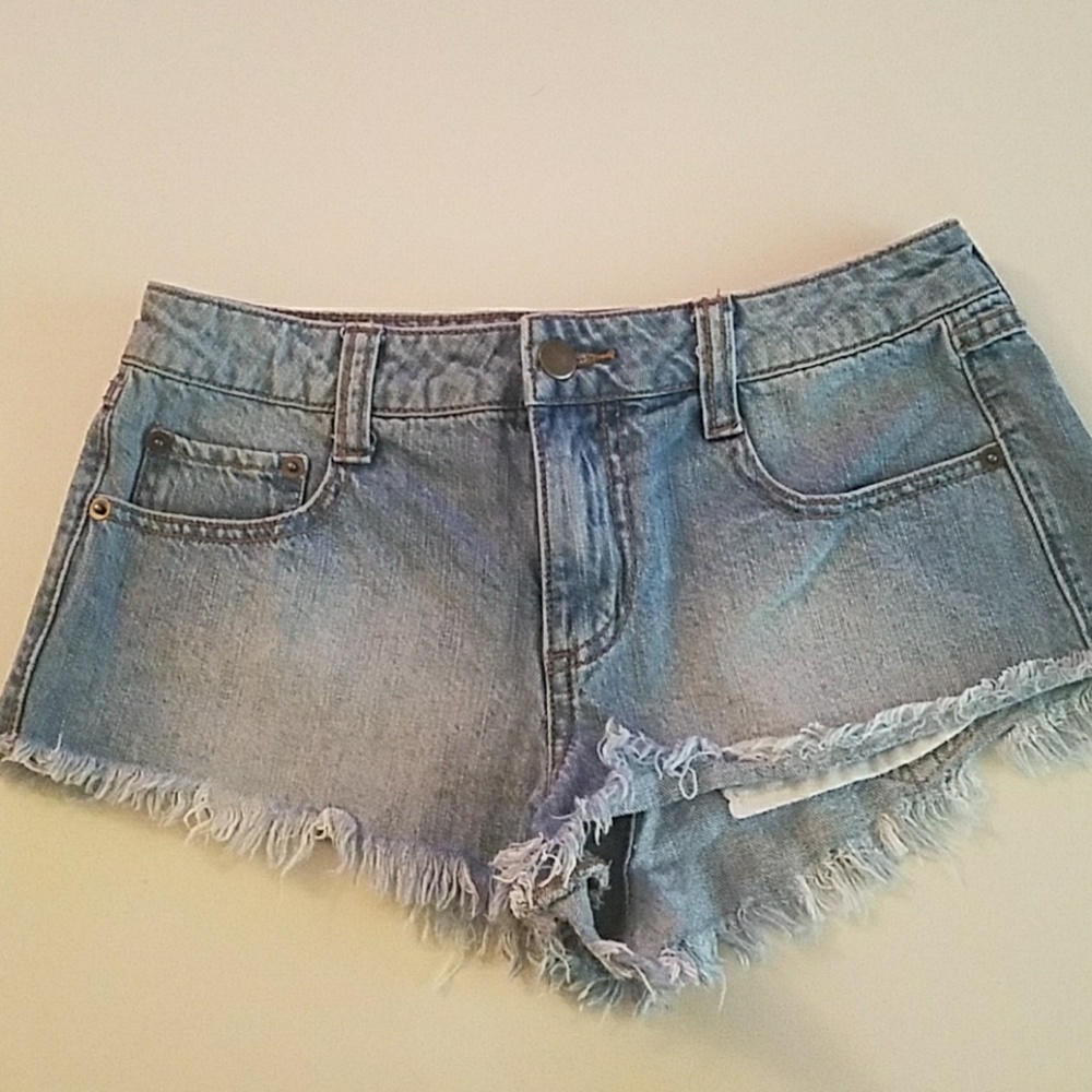 Shorts - Picture 2 of 2
